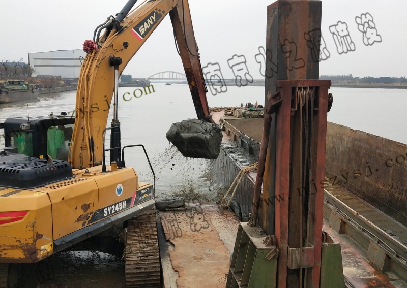 中化石油无锡码头疏浚工程案例